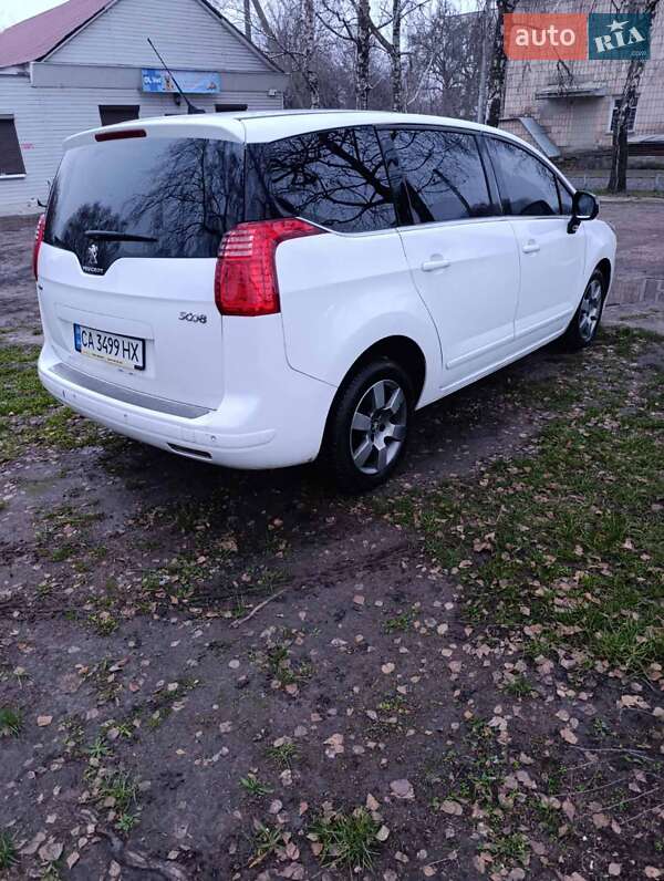 Мікровен Peugeot 5008 2015 в Пирятині