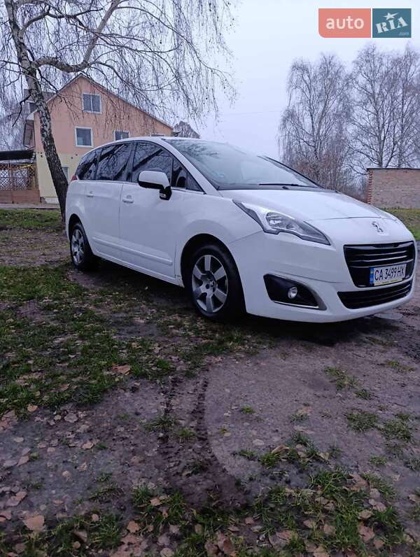 Мікровен Peugeot 5008 2015 в Пирятині