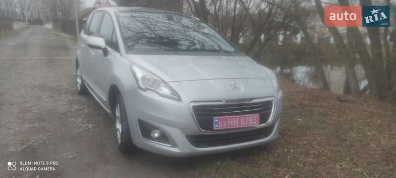 Микровэн Peugeot 5008 2015 в Нетешине фото Микровэн Peugeot 5008 2015 в Нетешине