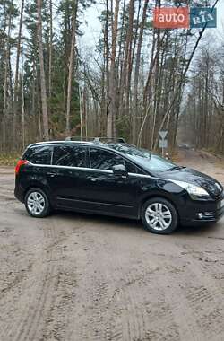 Микровэн Peugeot 5008 2011 в Костополе