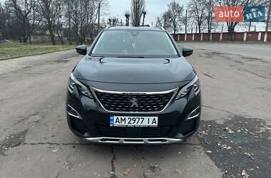 Внедорожник / Кроссовер Peugeot 5008 2017 в Коростене