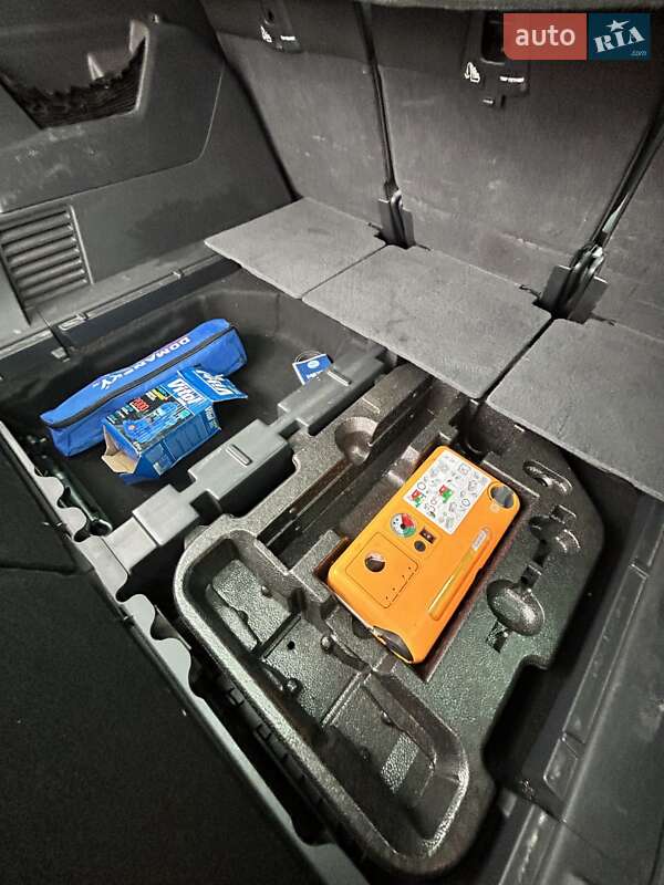 Мікровен Peugeot 5008 2013 в Сумах