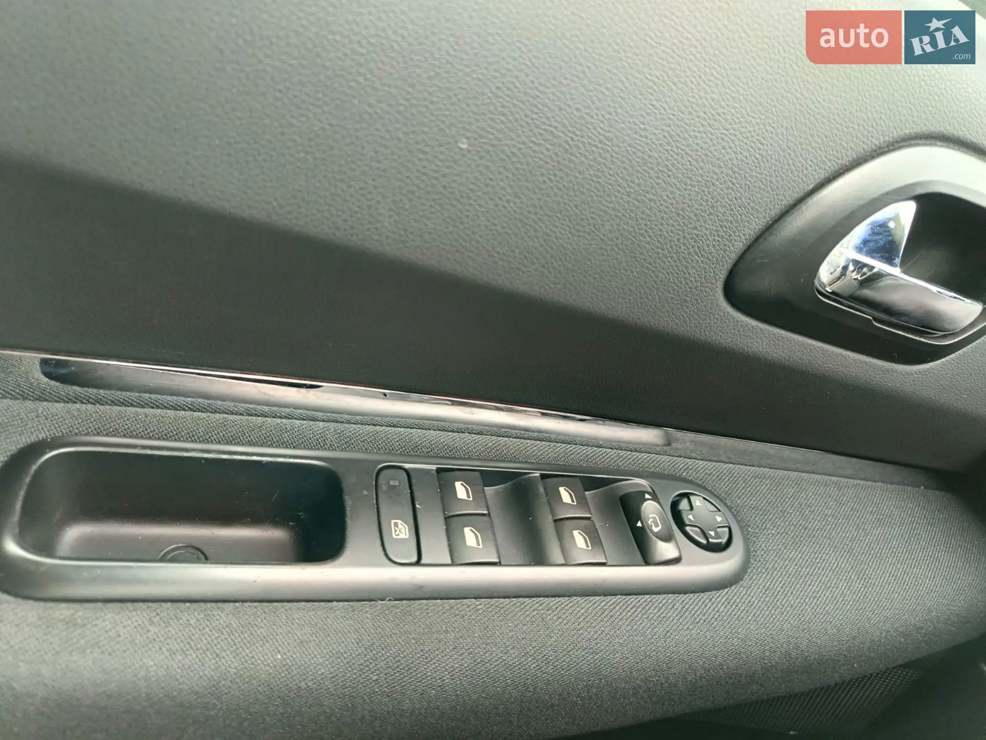 2015 Peugeot 5008 - мініатюра 11