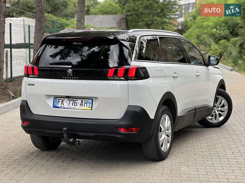 Внедорожник / Кроссовер Peugeot 5008 2019 в Львове