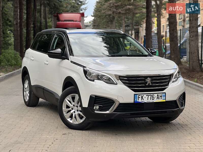 Внедорожник / Кроссовер Peugeot 5008 2019 в Львове