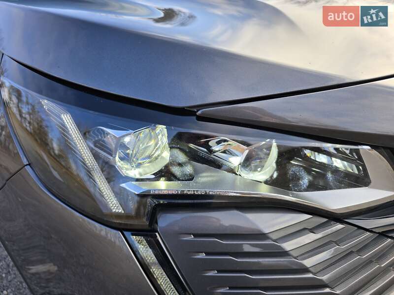 Внедорожник / Кроссовер Peugeot 5008 2021 в Калуше