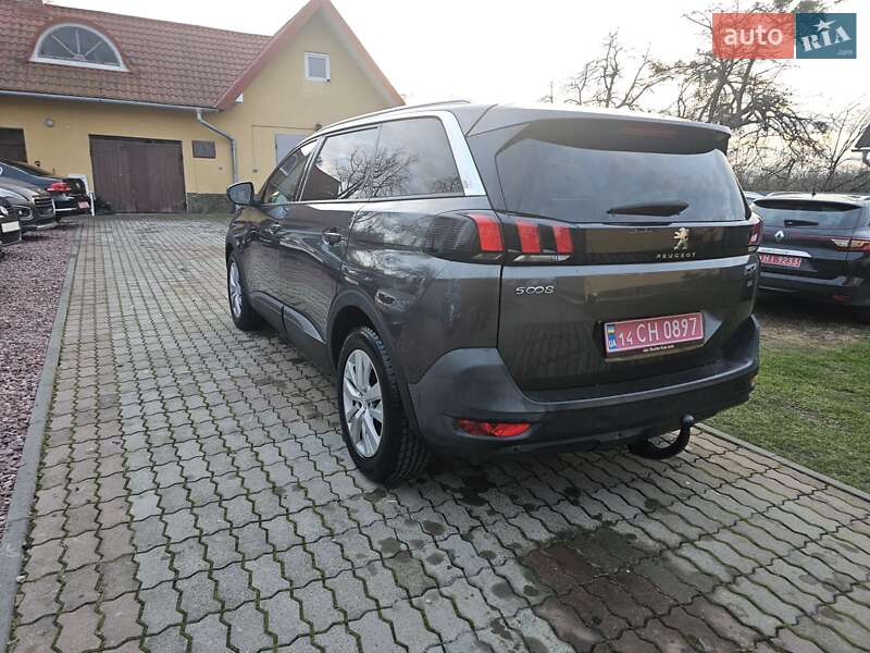 Позашляховик / Кросовер Peugeot 5008 2018 в Стрию