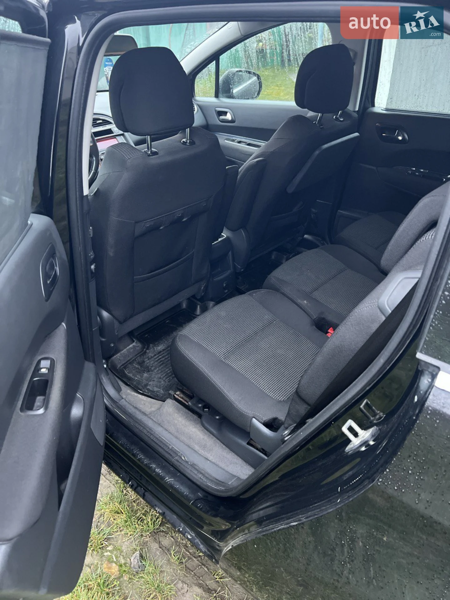 2011 Peugeot 5008 - мініатюра 17