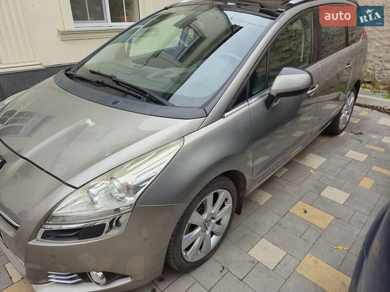 Микровэн Peugeot 5008 2010 в Кропивницком фото 3 Микровэн Peugeot 5008 2010 в Кропивницком