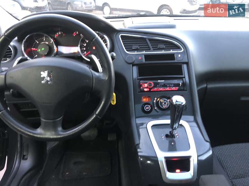 Микровэн Peugeot 5008 2010 в Ивано-Франковске