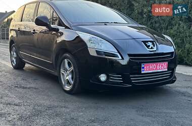 Микровэн Peugeot 5008 2012 в Нововолынске