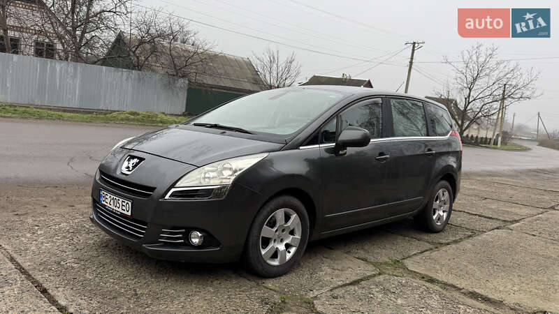 Мікровен Peugeot 5008 2011 в Новому Бузі