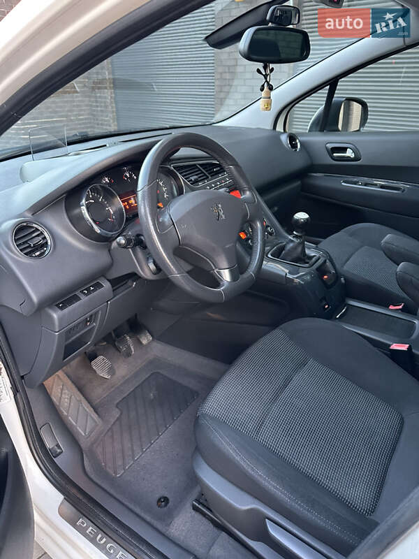 Мікровен Peugeot 5008 2011 в Луцьку