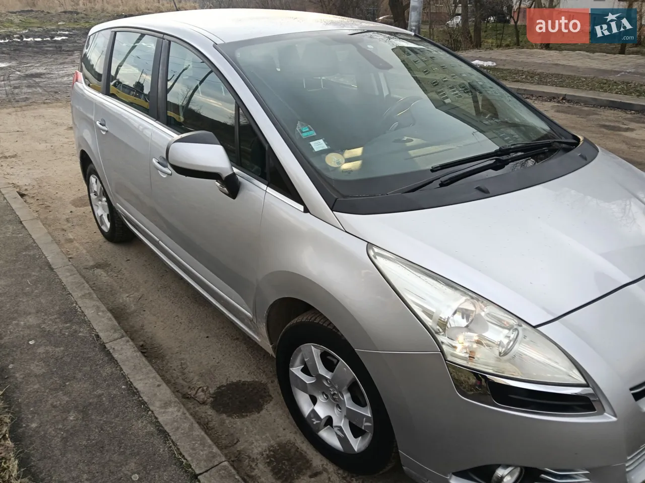 2011 Peugeot 5008 - мініатюра 15