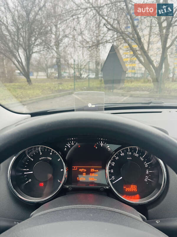 Микровэн Peugeot 5008 2013 в Конотопе