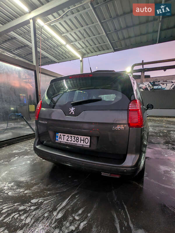 Мікровен Peugeot 5008 2011 в Івано-Франківську