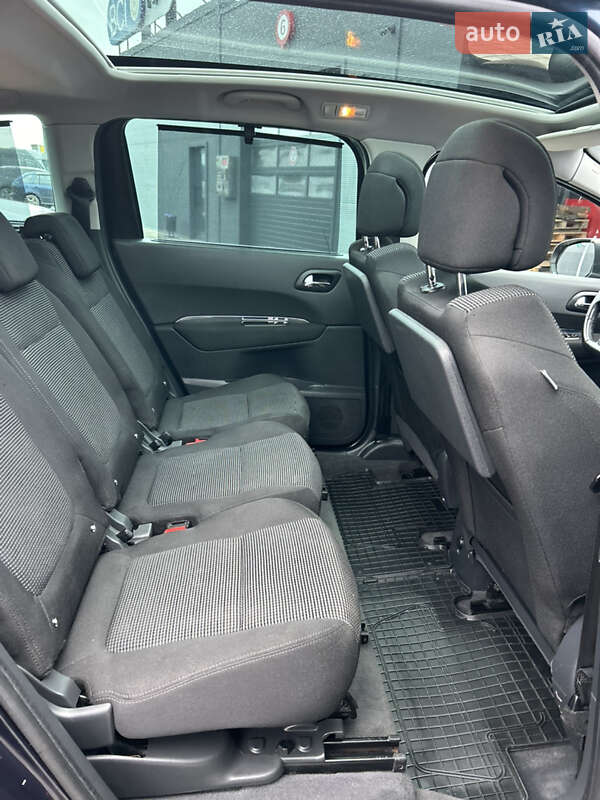 Мікровен Peugeot 5008 2011 в Полтаві