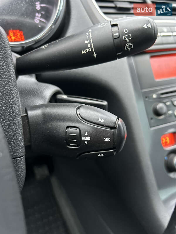 Мікровен Peugeot 5008 2011 в Полтаві