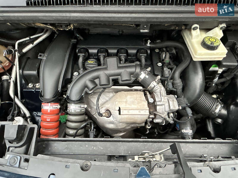 Мікровен Peugeot 5008 2011 в Полтаві