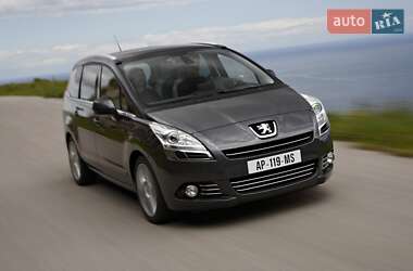 Мікровен Peugeot 5008 2011 в Черкасах