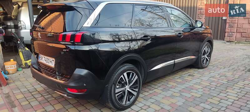 Позашляховик / Кросовер Peugeot 5008 2017 в Рівному