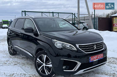 Внедорожник / Кроссовер Peugeot 5008 2019 в Лопатине