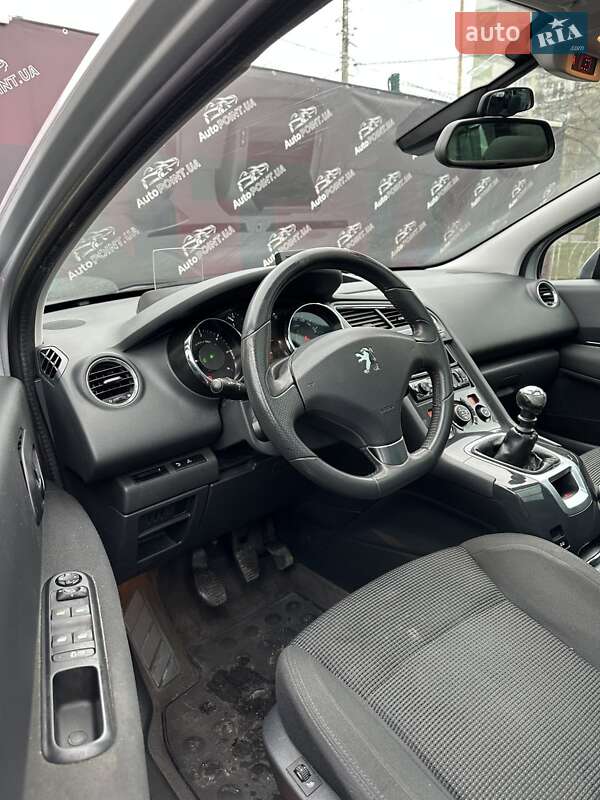 Микровэн Peugeot 5008 2012 в Сумах