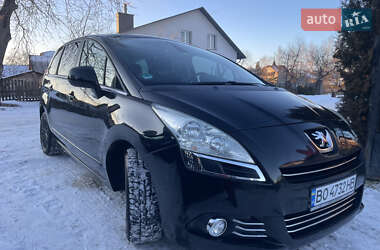 Мікровен Peugeot 5008 2010 в Почаєві