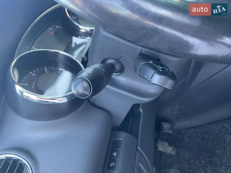 Микровэн Peugeot 5008 2010 в Почаеве