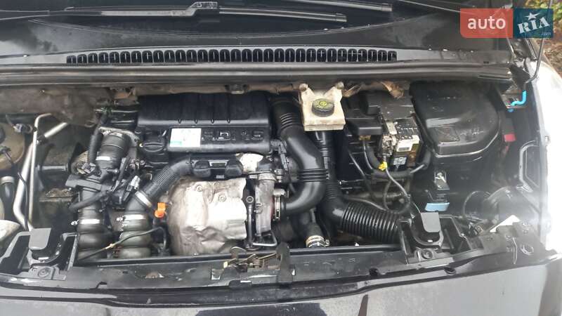 Микровэн Peugeot 5008 2009 в Черновцах