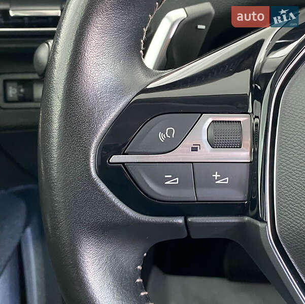 Внедорожник / Кроссовер Peugeot 5008 2020 в Львове