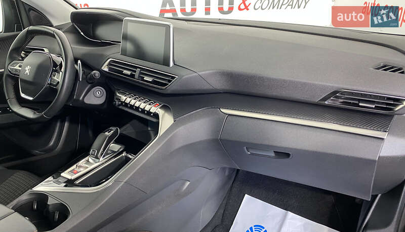 Внедорожник / Кроссовер Peugeot 5008 2020 в Львове