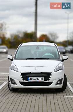 Мікровен Peugeot 5008 2014 в Нововолинську