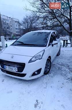 Микровэн Peugeot 5008 2015 в Пирятине