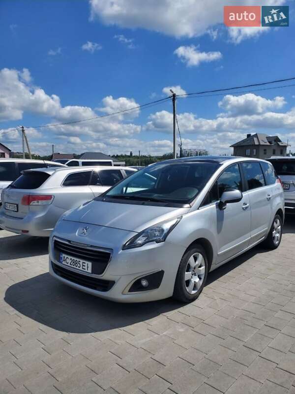 Peugeot 5008 2014