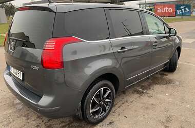 Мікровен Peugeot 5008 2012 в Ужгороді