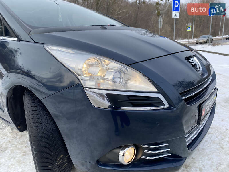 Микровэн Peugeot 5008 2012 в Львове