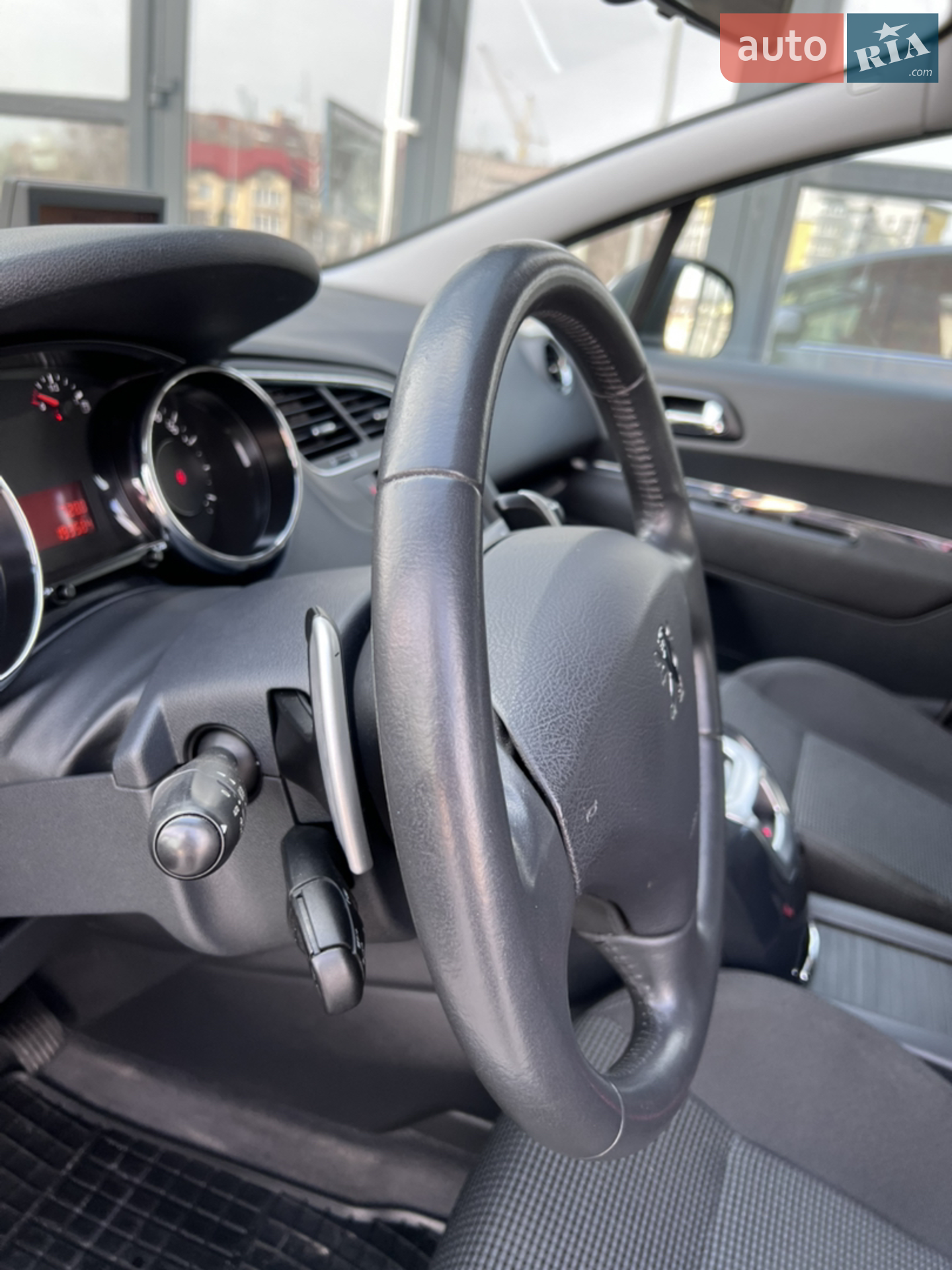 2011 Peugeot 5008 - мініатюра 27
