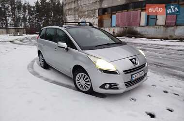 Микровэн Peugeot 5008 2009 в Подворках
