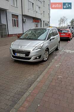 Микровэн Peugeot 5008 2015 в Шептицькому