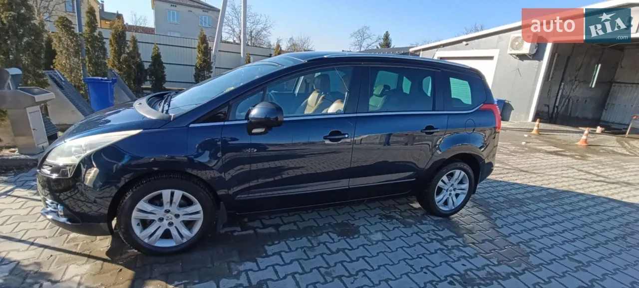 2010 Peugeot 5008 - мініатюра 12