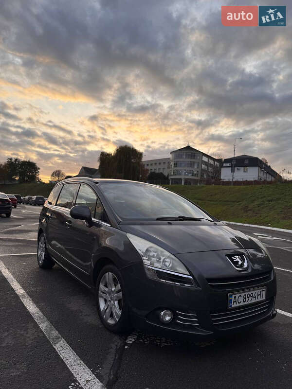 Peugeot 5008 2010