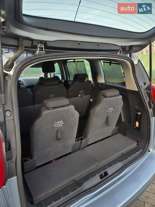 Микровэн Peugeot 5008 2010 в Львове фото 50 Микровэн Peugeot 5008 2010 в Львове