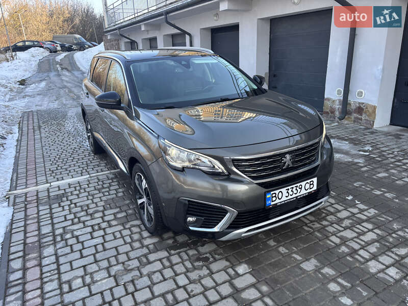 Внедорожник / Кроссовер Peugeot 5008 2017 в Тернополе