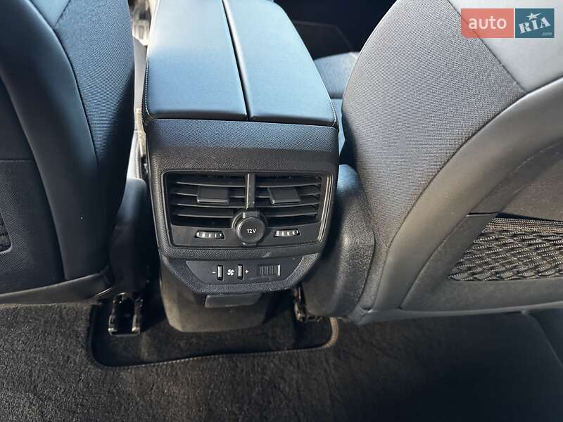 Внедорожник / Кроссовер Peugeot 5008 2020 в Луцке