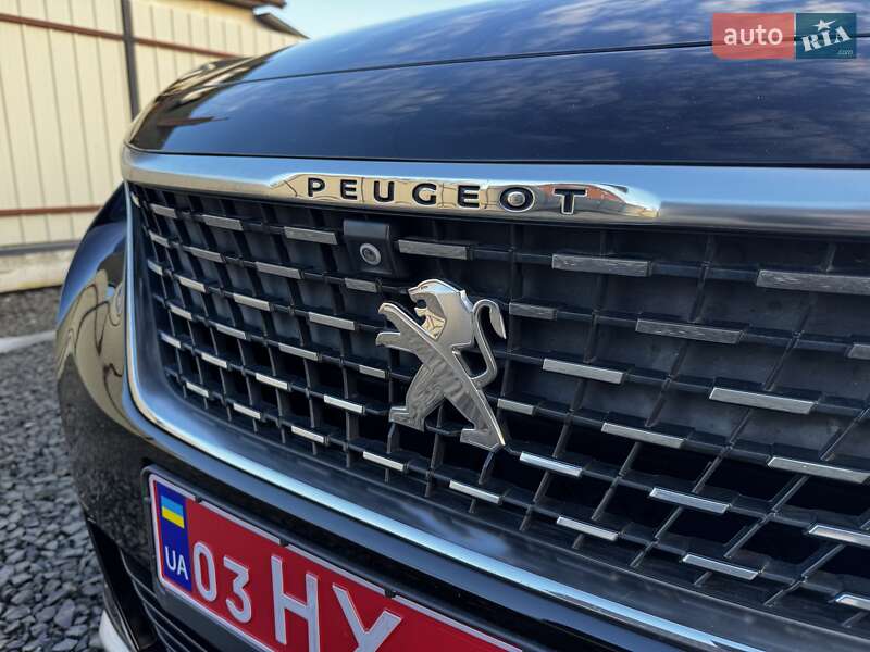 Внедорожник / Кроссовер Peugeot 5008 2020 в Луцке