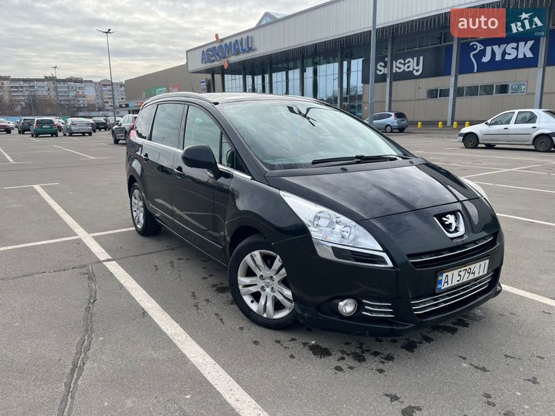 Peugeot 5008 2011
