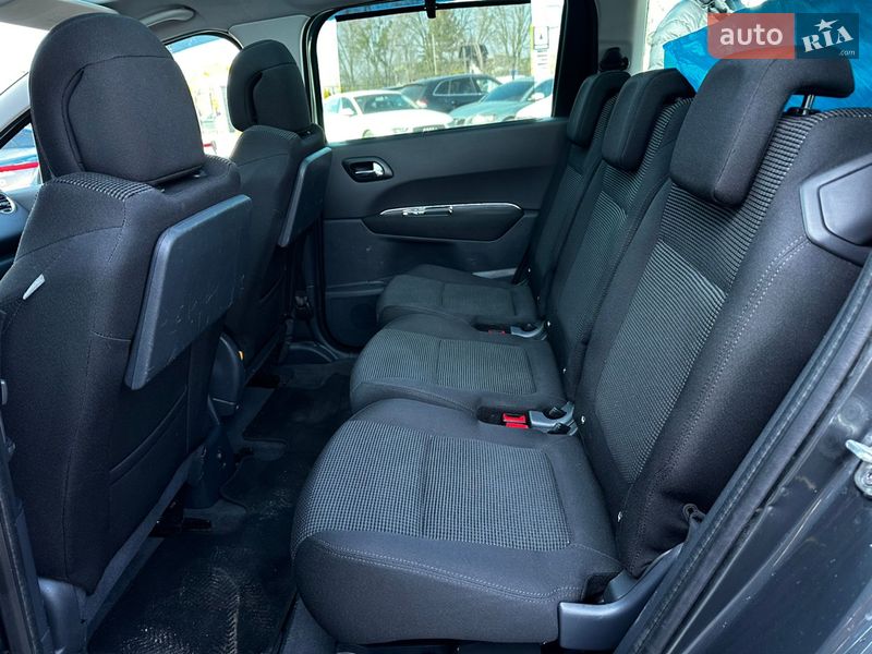 Микровэн Peugeot 5008 2010 в Львове