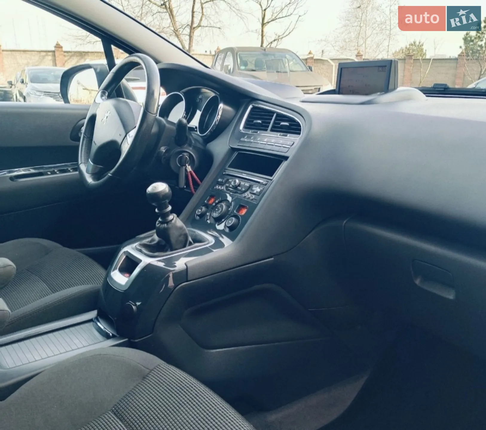 2015 Peugeot 5008 - мініатюра 18