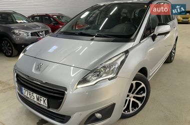 Микровэн Peugeot 5008 2015 в Стрые
